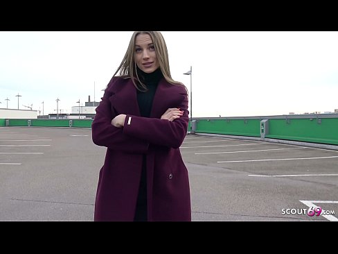 ❤️ 德国侦察员是一个梦想触摸斯蒂尔,停车场告诉和性感的钱 ❌ Porno﹏﹏
