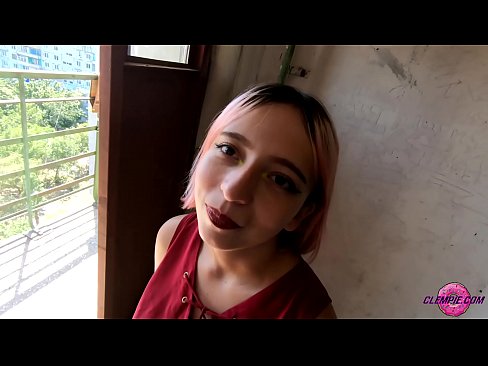 ❤️ 学生Sensual在内陆地区吸食陌生人--在他脸上射精 ❌ Porno﹏﹏
